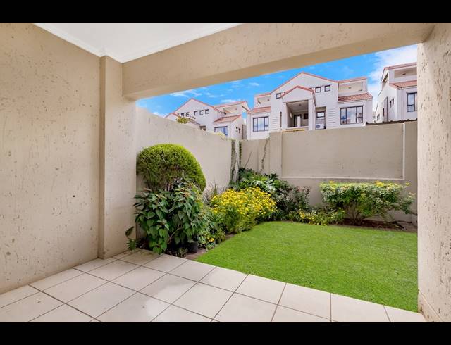 2 BEDROOM APARTMENT RENTED IN BRYANSTON